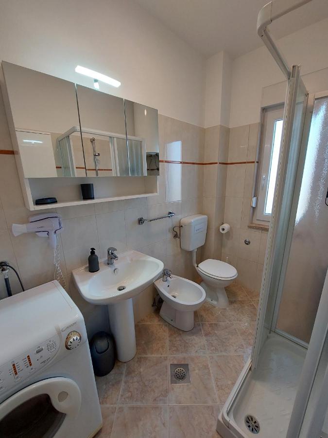 Family Apartment Cathy Galižana Buitenkant foto